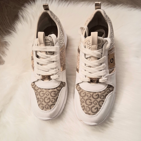 G by Guess Women's Sneakers in White and Brown. Worn Only Once - Picture 2 of 5